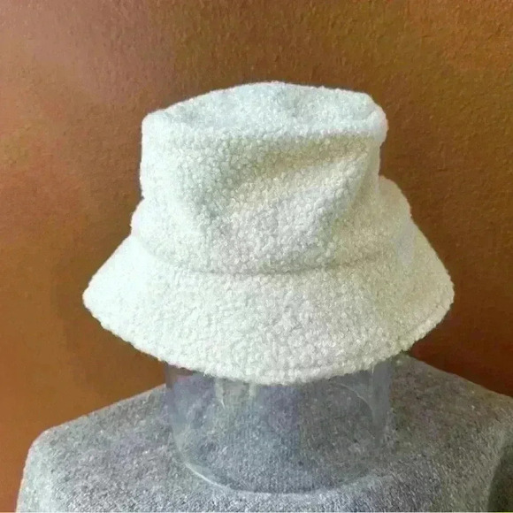 NWT! Tezza & Cole X Noize “Sophie” Cream Bucket Hat One Size main image 8
